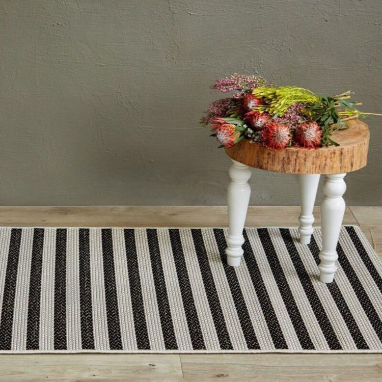 JAILBIRD BLACK RUG