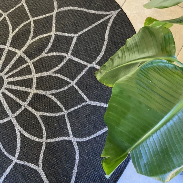 Picture of LOTUS NIGHT/SILVER ROUND RUG
