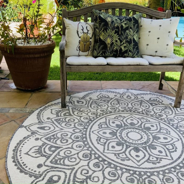 Picture of MENDHI SILVER ROUND RUG